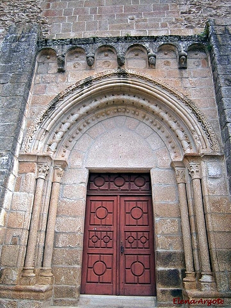 Iglesia de San Vicente de Pombeiro