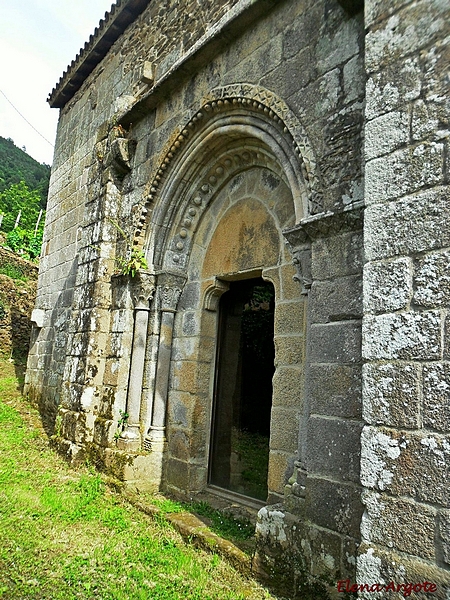 Iglesia de San Vicente de Pombeiro