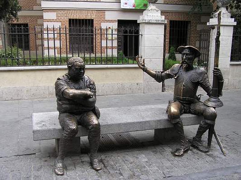 Estatua de Don Quijote y Sancho Panza