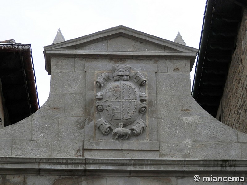 Muralla urbana de Olite