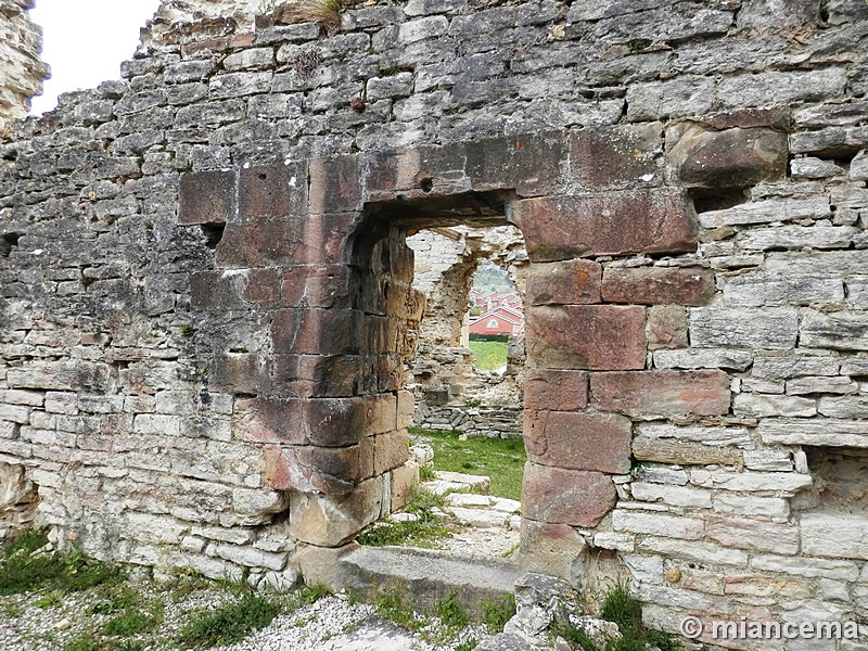 Castillo de Tiebas