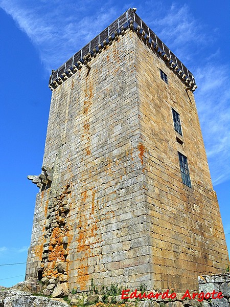 Torre de Vilanova dos Infantes