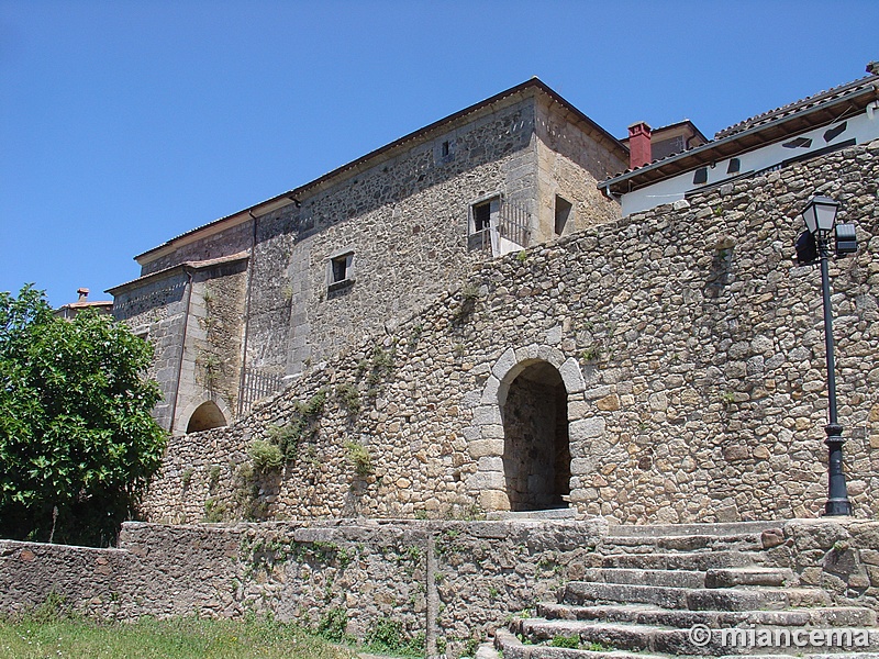 Puerta del Postigo