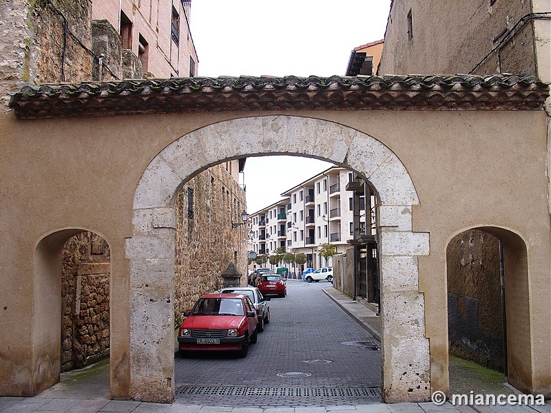 Muralla urbana de Burgo de Osma