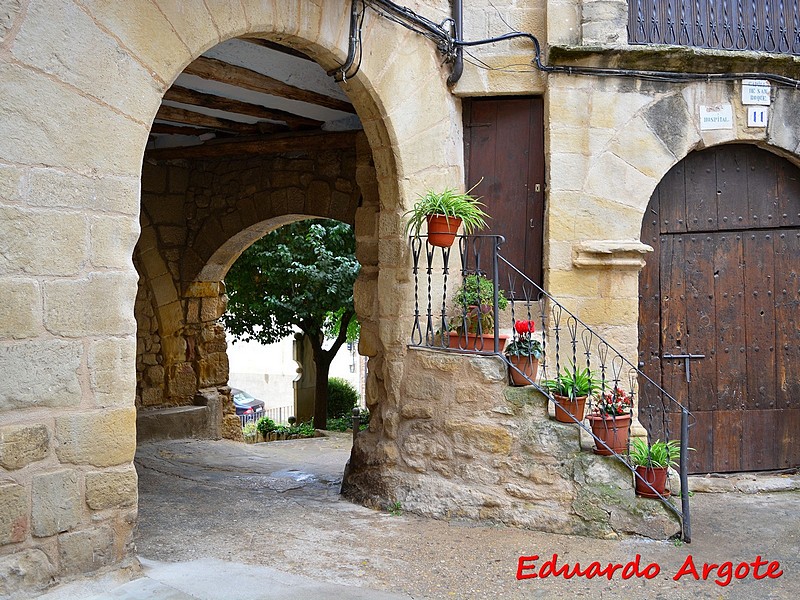 Portal capilla de San Roque