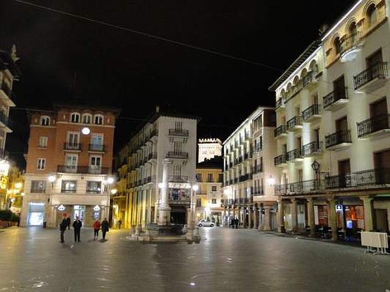 Plaza de Carlos Castel