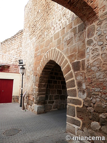 Muralla urbana de Escalona