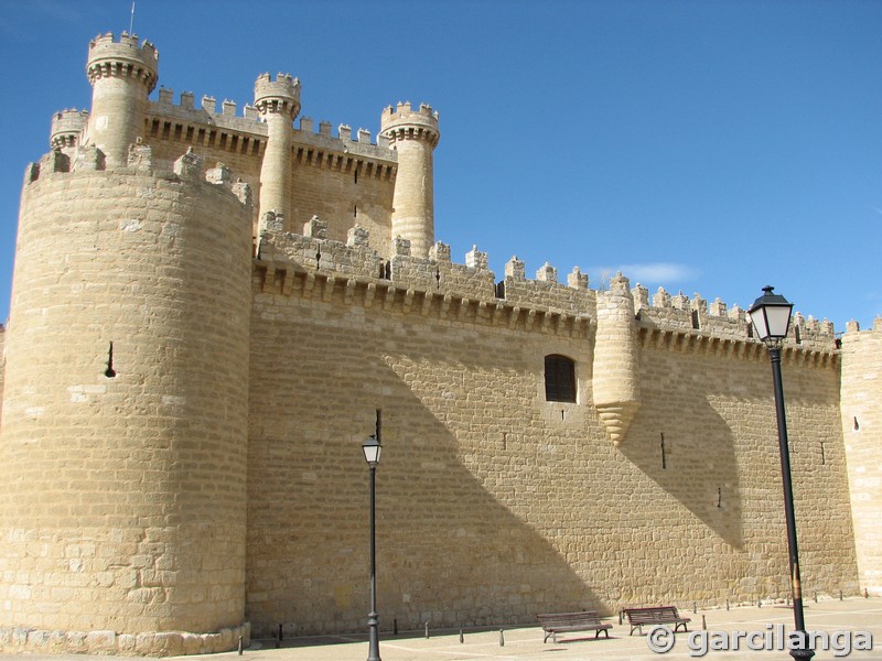 Castillo de Fuensaldaña