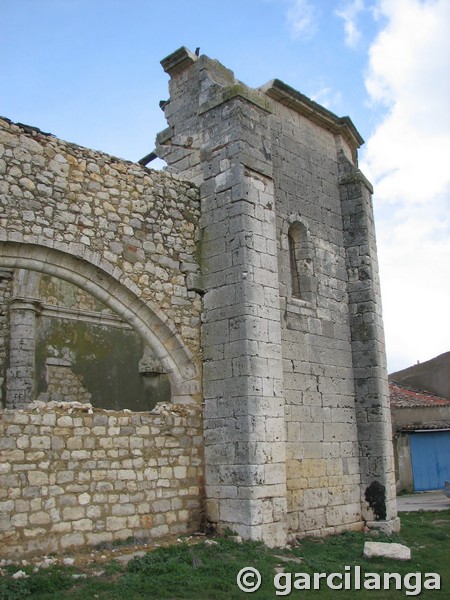 Iglesia fortificada de San Pedro