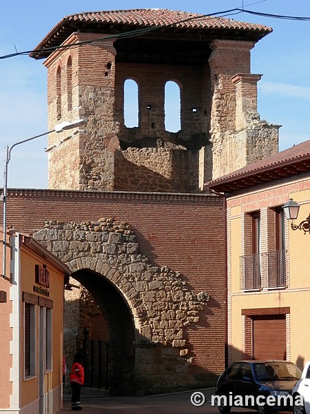 Puerta de Santiago