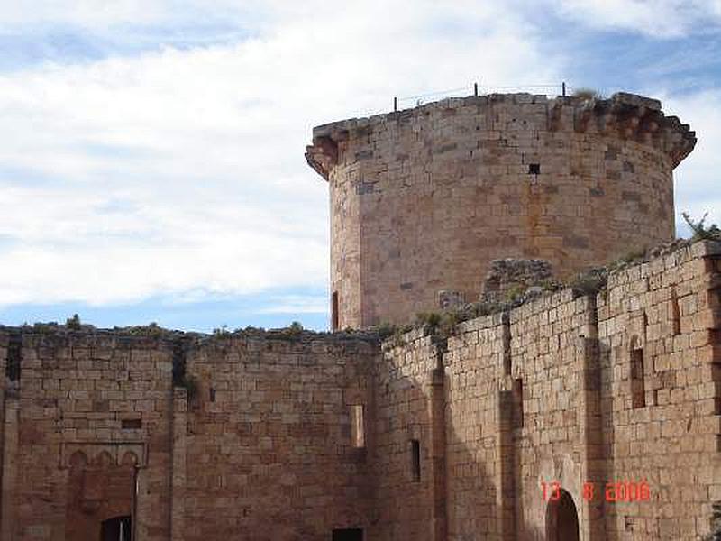 Castillo de Los Luna