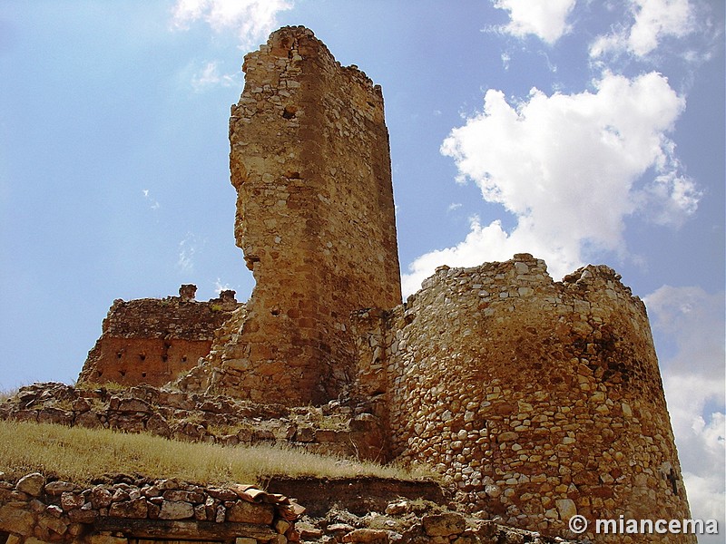 Castillo de Sisamón