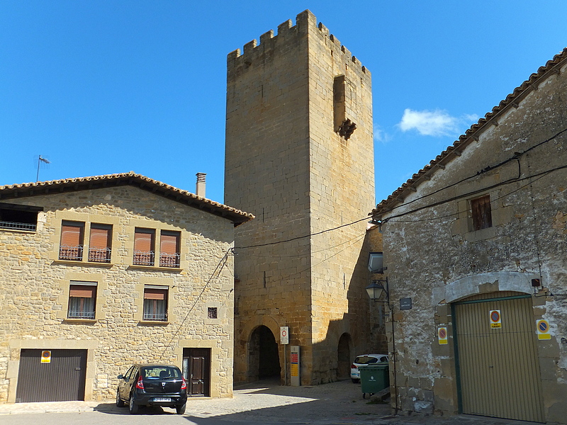 Torre puerta de la Reina