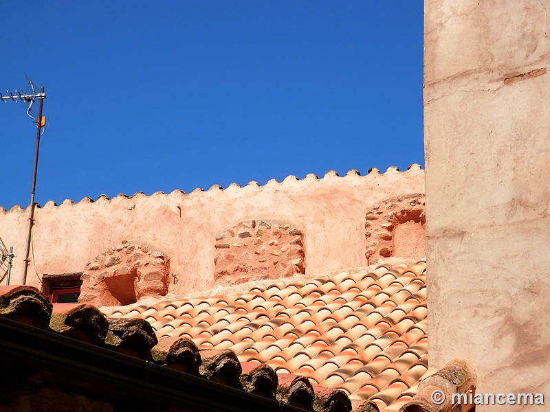 Muralla urbana de Villarroya de la Sierra